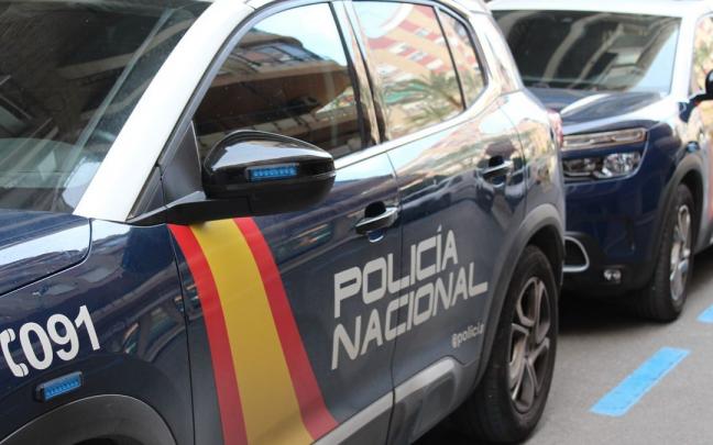 Vehículos policiales de la Policía Nacional.