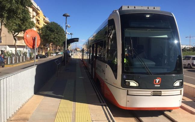 Imagen de archivo de un TRAM. Imagen de archivo de un TRAM.