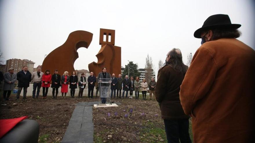 Escultura ''Homenaje a Sabicas'' en Pamplona