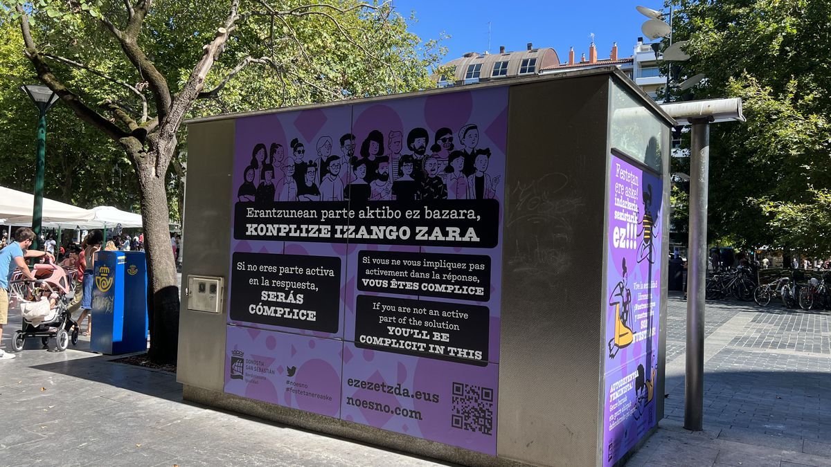 Punto morado del Boulevard, frente al kiosco, ubicado en un antiguo kiosco de prensa.