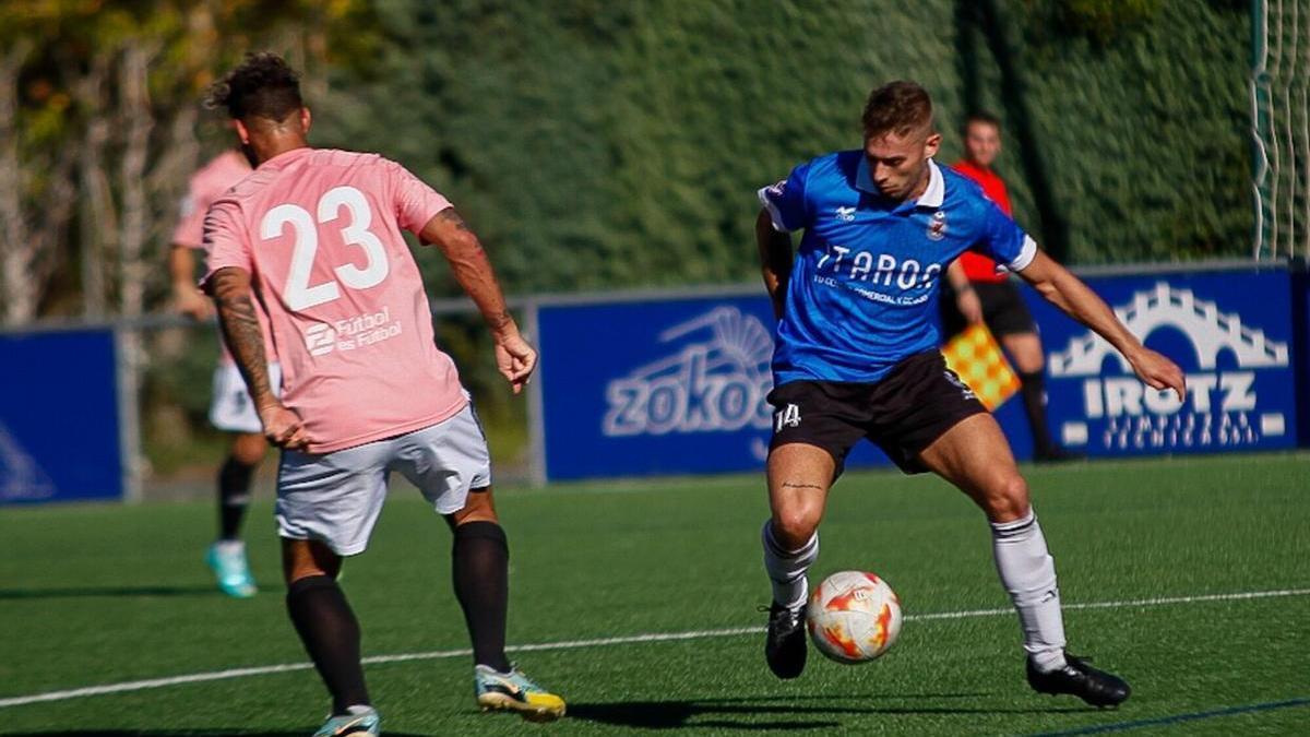 Lance del partido de Tercera RFEF, Huarte – Txantrea.