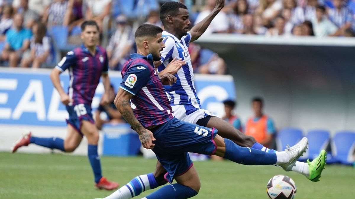 Partido amistoso de pretemporada entre la Real y el Eibar