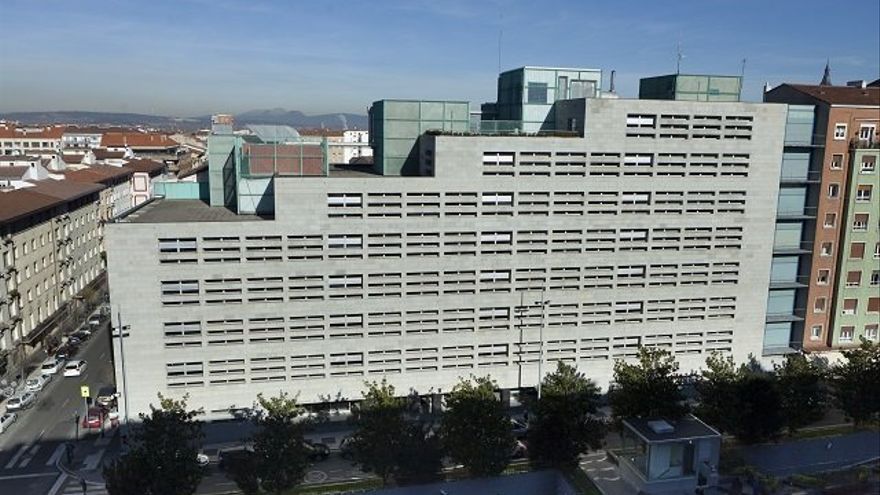 Edificio de la Hacienda foral.