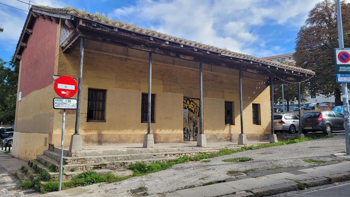 Imagen del cuerpo de guardia del antiguo portal de la Rochapea