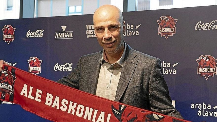 Joan Peñarroya, durante su presentación como flamante técnico baskonista.