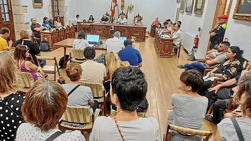 Imagen del Pleno de octubre del Ayuntamiento de Hondarribia. | FOTO: N.G.