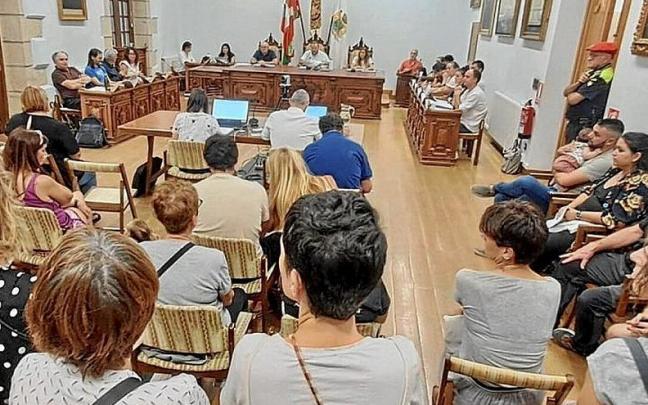 Imagen del Pleno de octubre del Ayuntamiento de Hondarribia. | FOTO: N.G.