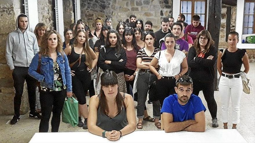 Comparecencia de jóvenes de Altsasu para denunciar ‘acoso y persecución’ .