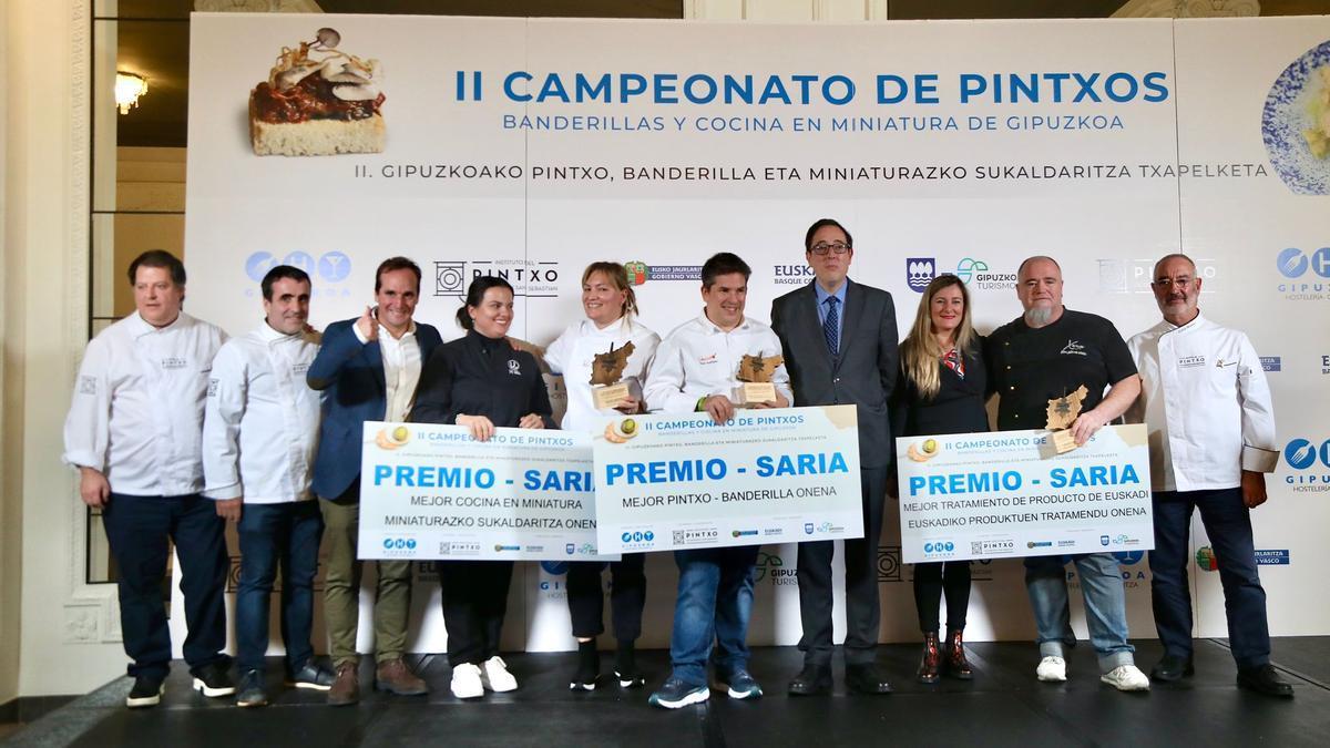 Los ganadores de las tres categorías del II Campeonato de Pintxos, Banderillas y Cocina en Miniatura de Gipuzkoa