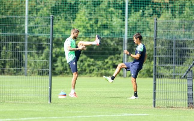 Iñigo Martínez, durante el entrenamiento de hoy. Iñigo Martínez, durante el entrenamiento de hoy.