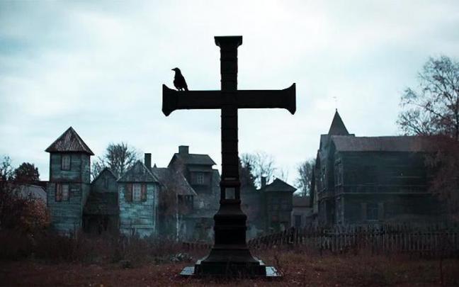Fotograma de 'Raven's hollow' Fotograma de 'Raven's hollow'
