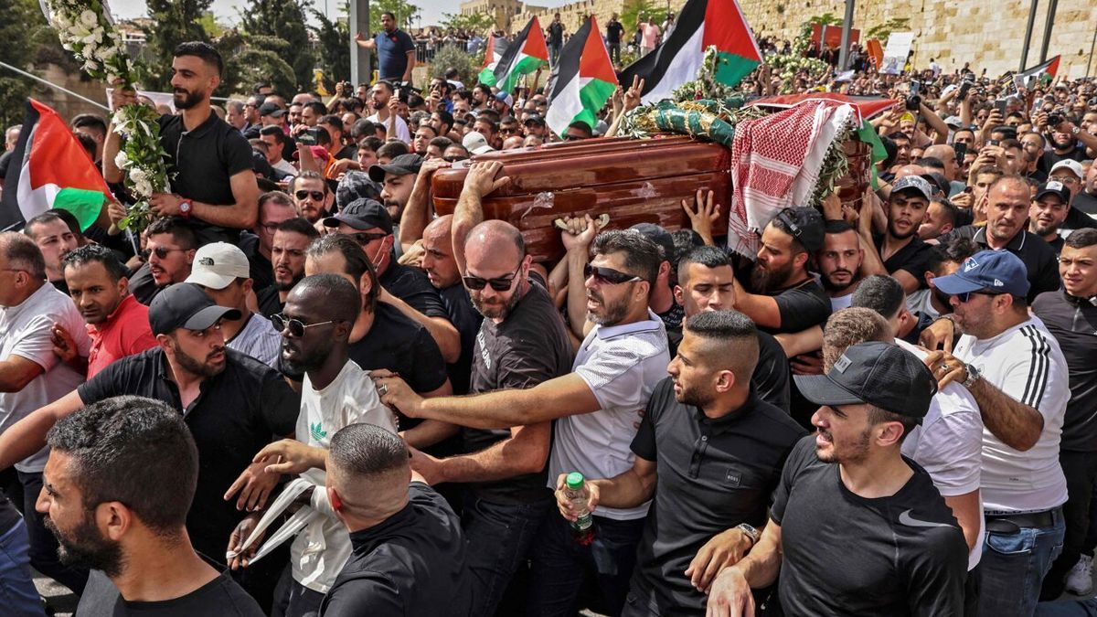 Funeral de la periodista palestina Abu Akleh.