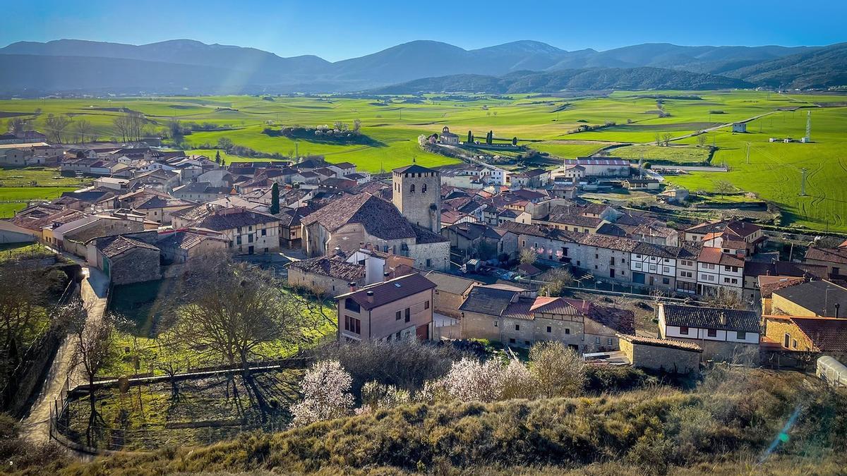 Vista general de Santa Gadea del Cid, pueblo “más bonito” de la comunidad de Castilla y León.