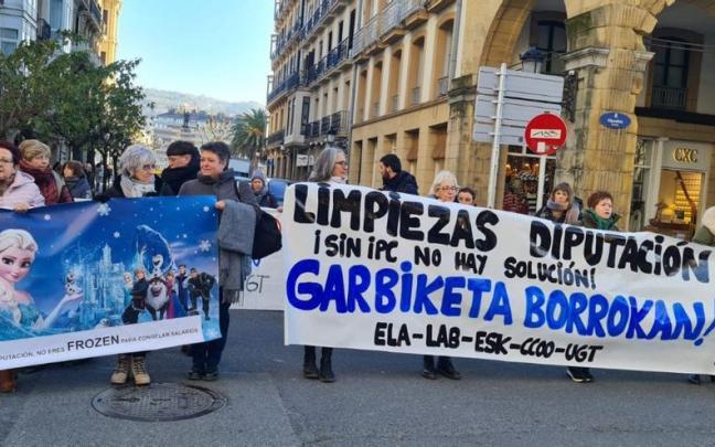 Protesta de las trabajadoras de la limpieza de Gipuzkoa