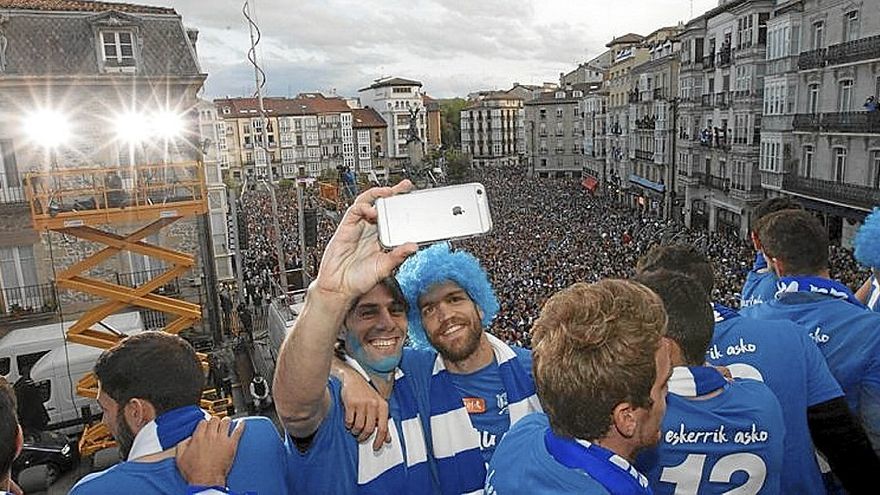 Fiesta del ascenso en la Virgen Blanca en la campaña 2015-16.