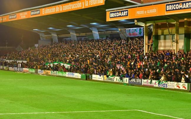 El derbi se disputará en Las Llanas El derbi se disputará en Las Llanas