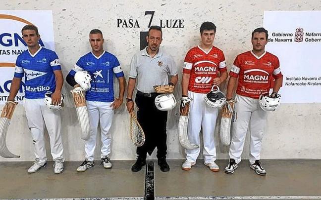 De i. a d.: Saldias, Otxandorena, Garrido, juez; Mitxeo y Uterga .