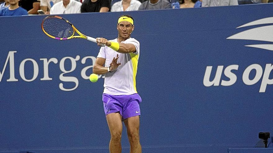 Rafa Nadal, durante la exhibición del pasado miércoles en las pistas de Flushing Meadows. | FOTO: AFP