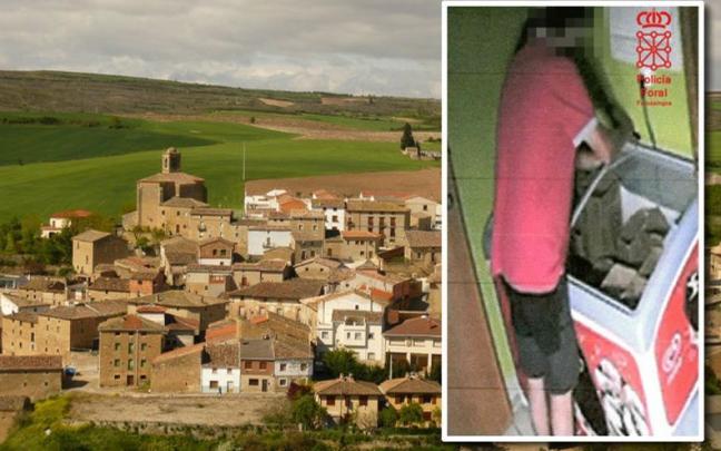 Vista a&eacute;rea de Torres del R&iacute;o. A la derecha, la c&aacute;mara 'caza' al peregrino robando.
