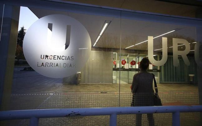 Entrada del Servicio de Urgencias del Hospital Universitario de Navarra (HUN).