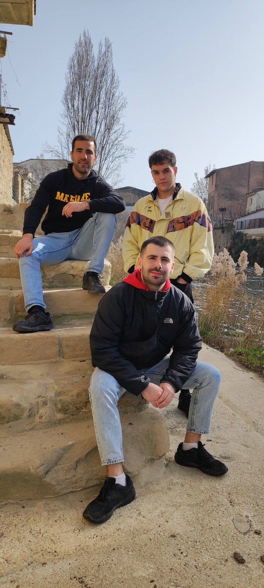 Beltza, Imanol Viñáras y Julen Arbizu, de Raimundo el Canastero.