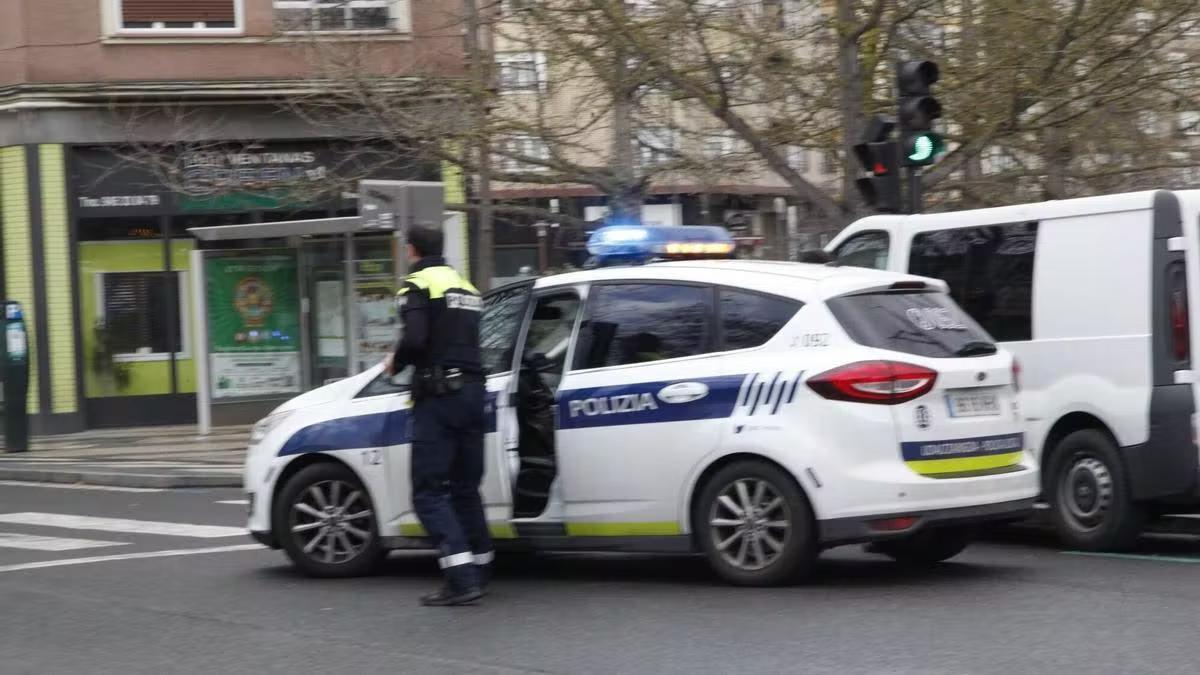 Policía Local en Gasteiz.