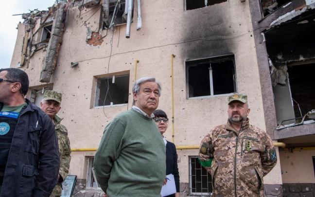 El secretario general de la ONU, António Guterres, durante una visita a Ucrania. El secretario general de la ONU, António Guterres, durante una visita a Ucrania.