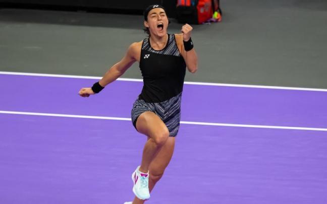 Caroline García se proclama maestra del tenis mundial.