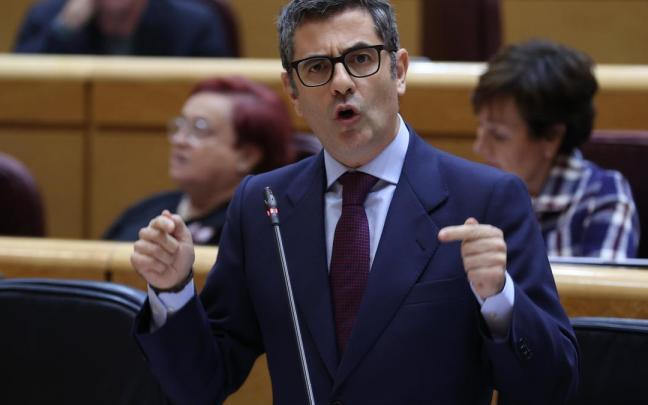 El ministro de la Presidencia, Félix Bolaños, en el pleno de esta tarde en el Senado. El ministro de la Presidencia, Félix Bolaños, en el pleno de esta tarde en el Senado.