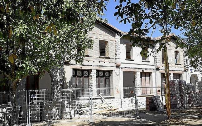 Las obras se están llevando a cabo en la planta baja de las antiguas escuelas.