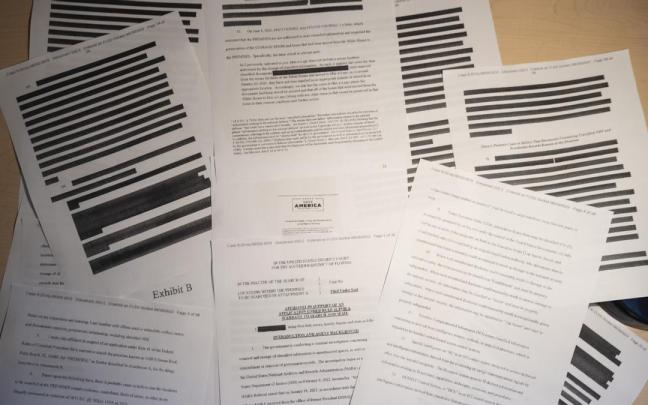 Documentos clasificados descubiertos el pasado mes de agosto en la mansión de Mar- A- Lago, propiedad de Trump.