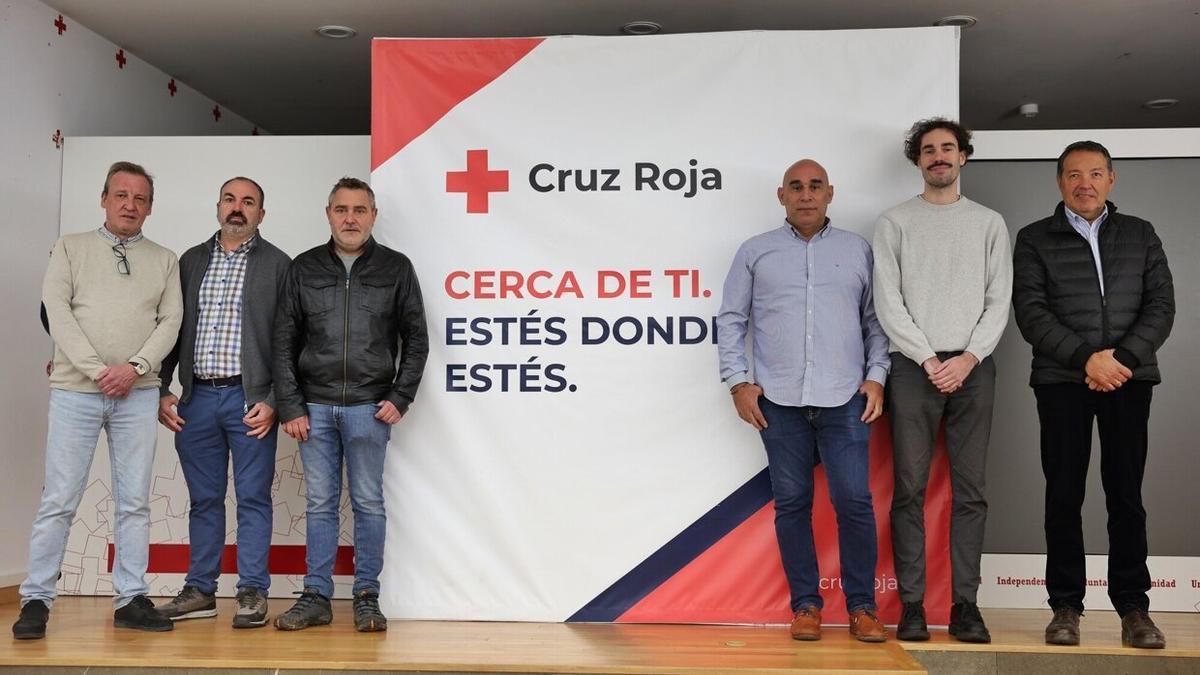 De izquierda a derecha, José Aldaba, Gonzalo Isturiz, Miguel Lavín, AntonioCarabante, MiguelAcebrón García y Pedro Arzoz.