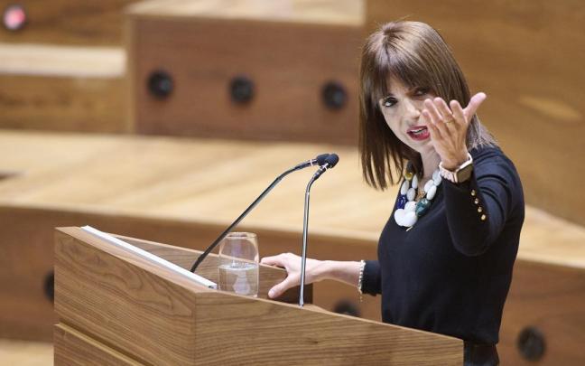 Imagen de María Jesús Valdemoros en el pleno Imagen de María Jesús Valdemoros en el pleno