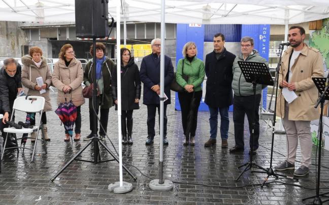 Familiares y representantes han acudido al homenaje realizado este domingo por 'Stop Violencia Vial'.