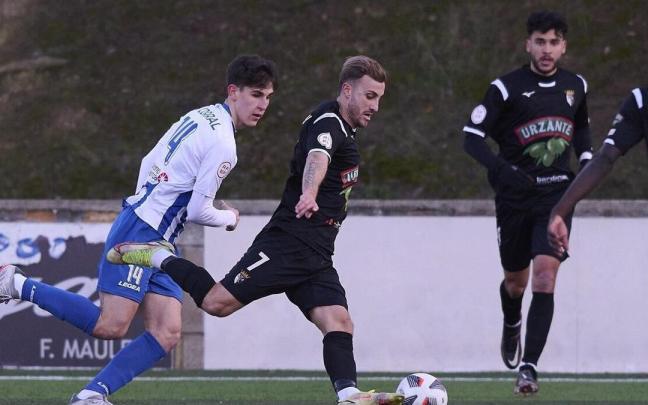 Lance del derbi entre Izarra y Tudelano de la pasada jornada. Lance del derbi entre Izarra y Tudelano de la pasada jornada.