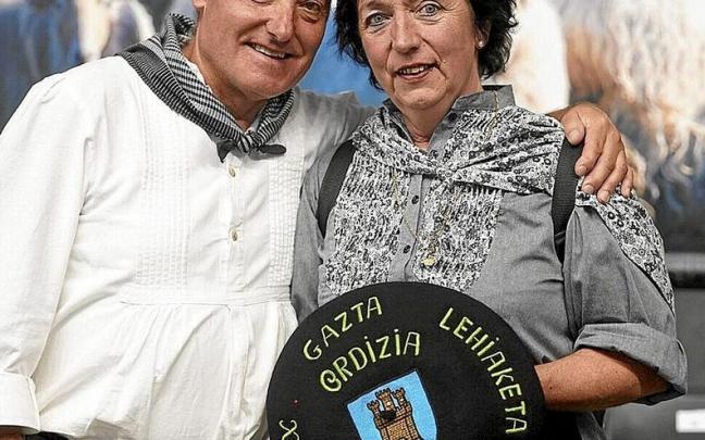 “Gure bezeroak egunero etortzen dira gure gazta erostera; haientzat da saria” “Gure bezeroak egunero etortzen dira gure gazta erostera; haientzat da saria”