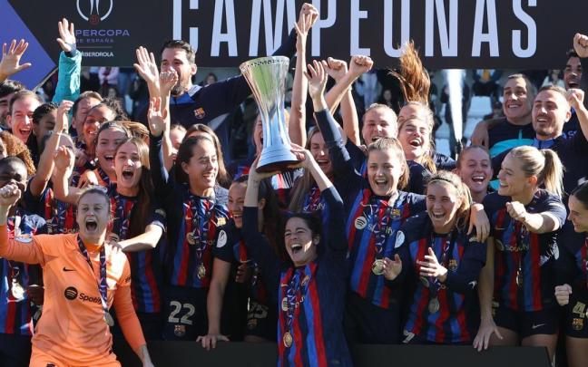 Las jugadoras culés celebran la victoria en la Supercopa. Las jugadoras culés celebran la victoria en la Supercopa.