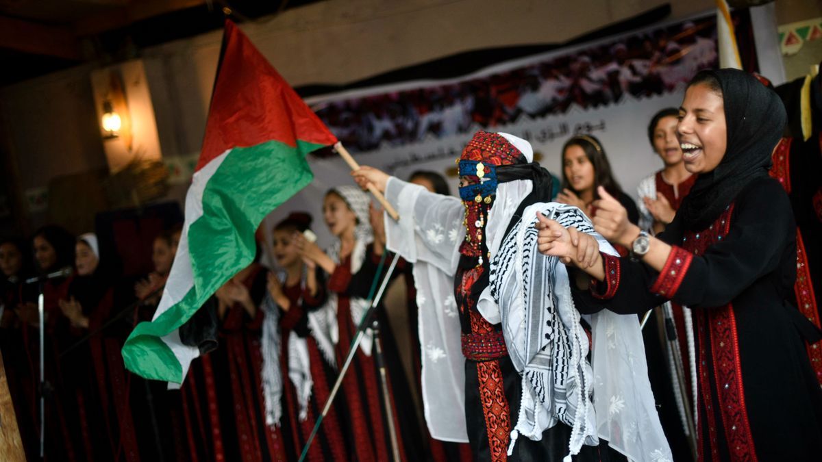 Palestinos celebrando el 'Día de la Vestimenta Tradicional'.
