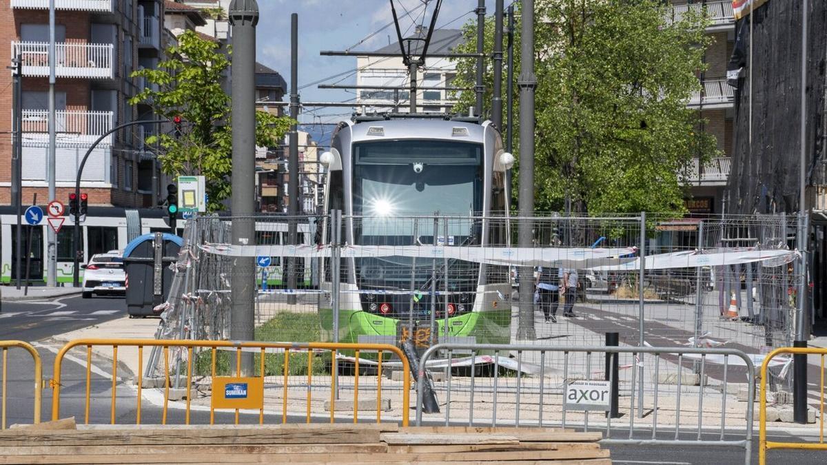 Obras del tranvía en Salburua