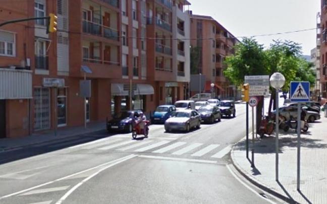 Plaza Corona d'Aragó de Tortosa donde ha tenido lugar el atraco. Plaza Corona d'Aragó de Tortosa donde ha tenido lugar el atraco.