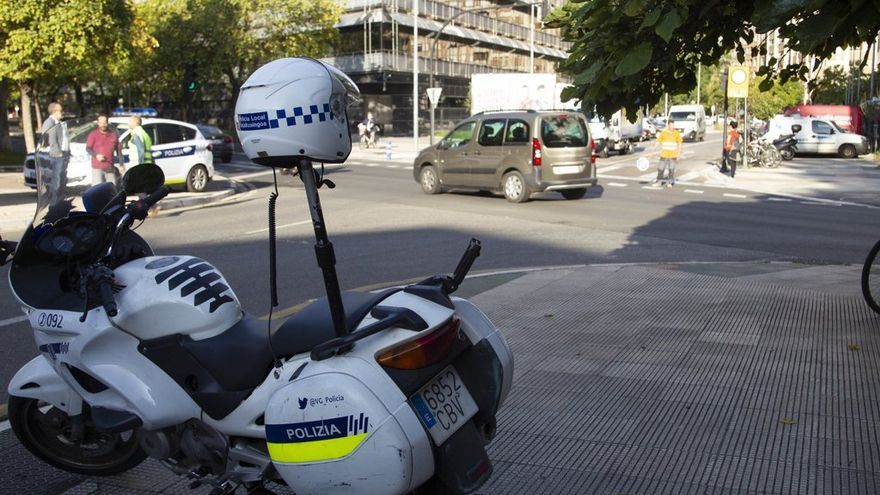 Motocicleta de la Policía Local de Gasteiz, ajena a la información