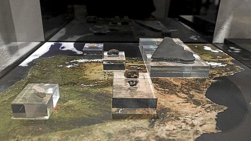 ‘Meteoritos’ en el Museo de Ciencias Naturales de Álava. | FOTO: JORGE MUÑOZ
