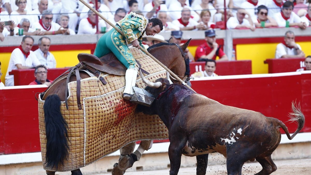 Ferrera montó el caballo de picar ante el sexto toro en su encerrona con los Miura.