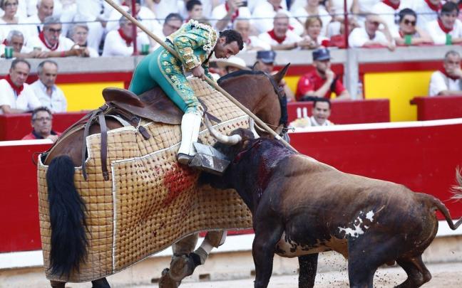 Ferrera montó el caballo de picar ante el sexto toro en su encerrona con los Miura.
