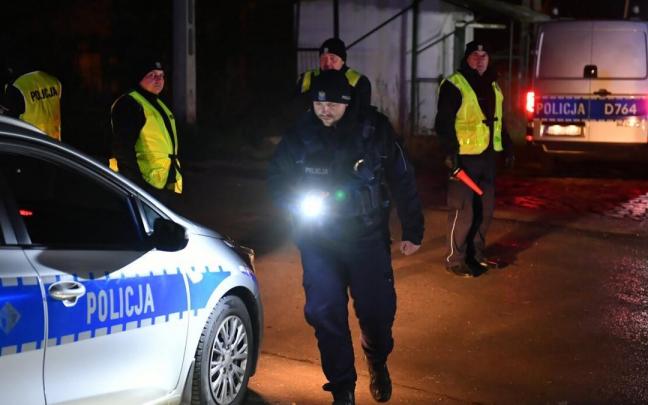 Polonia ha decidido aumentar la preparación de algunas de sus fuerzas militares y otros servicios uniformados en su territorio.