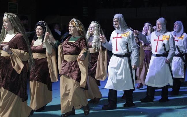 Imagen del desfile de uno de los grupos carnavaleros.