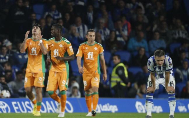 Juan Cruz celebra su gol en Anoeta.