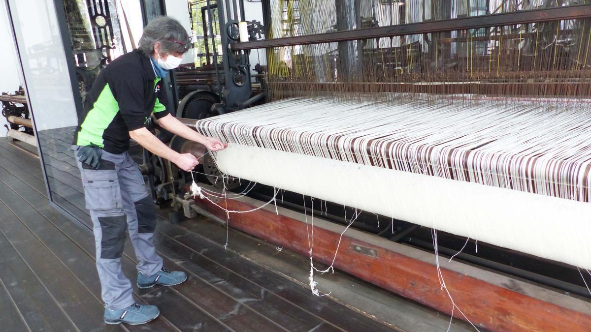 Maquinaria parte del proceso de hilatura en La Encartada Fabrika-Museoa situada en Balmaseda.