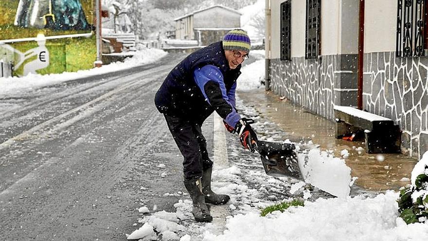en carreteras y pueblos