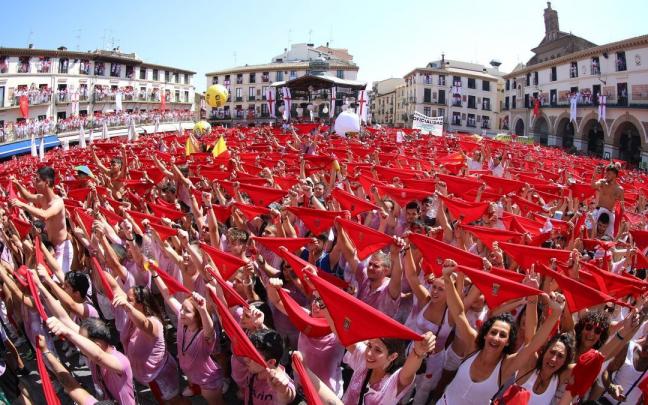 Momento del inicio de las fiestas de Santa Ana 2022.